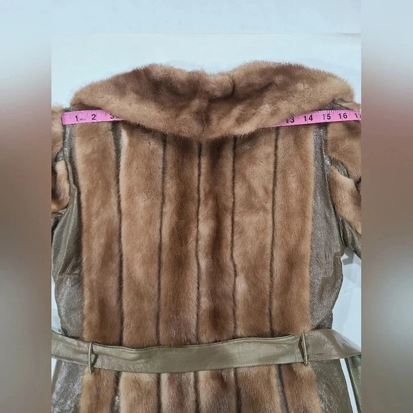Vintage Alaskan Custom Built Furs KC, MO Genuine Fur Coat Belted 36" Chest - Picture 15 of 16